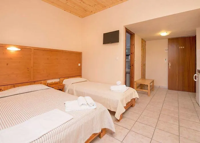 Stefania * Σκάλα Ποταμιάς